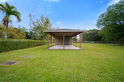 14031 NW 5th Ave, Miami, FL 33168 - Photo 6