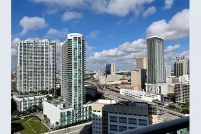 31 SE 5th St #2805, Miami, FL 33131 - Photo 14