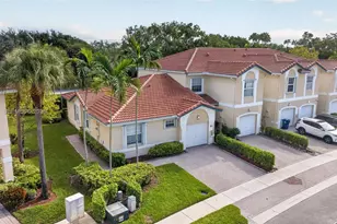 11641 NW 47th Dr, Coral Springs, FL 33076 - Photo 2
