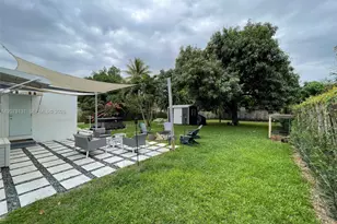 1545 NE 138th St, North Miami, FL 33161 - Photo 24