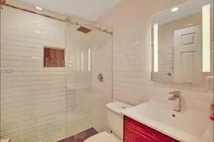 174 NE 47th St, Miami, FL 33137 - Photo 12