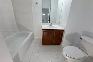 14377 SW 11th St, Pembroke Pines, FL 33027 - Photo 16