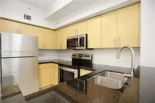 2941 NE 185th St, Miami, FL 33180 - Photo 4