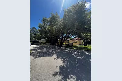 16851 NE 23rd Ave #B402, North Miami Beach, FL 33160 - Photo 4