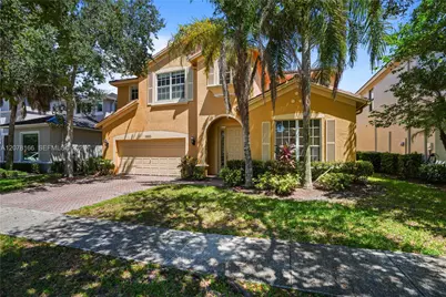 19143 Crystal St #19143, Weston, FL 33332 - Photo 2
