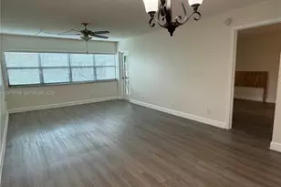 301 Racquet Club Rd, Weston, FL 33326 - Photo 8