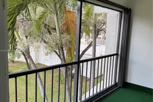 301 Racquet Club Rd, Weston, FL 33326 - Photo 10