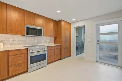 825 SE 2nd St #825, Fort Lauderdale, FL 33301 - Photo 6