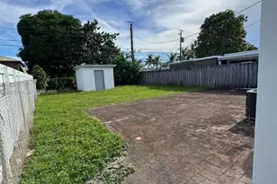 550 E 29th St, Hialeah, FL 33013 - Photo 4