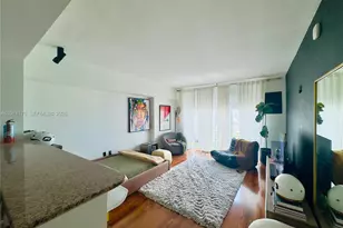 325 S Biscayne Blvd, Miami, FL 33131 - Photo 18
