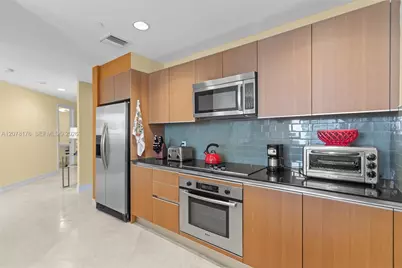1060 Brickell Ave #2601, Miami, FL 33131 - Photo 6