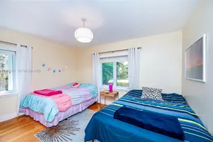 1003 NE 118th St, Biscayne Park, FL 33161 - Photo 24