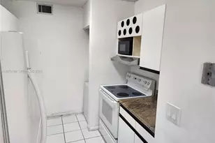15615 SW 74th Cir Dr, Miami, FL 33193 - Photo 4