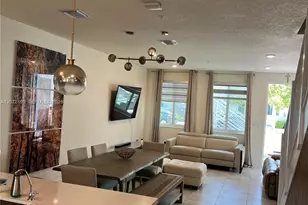 6421 NW 102nd Path, Doral, FL 33178 - Photo 2