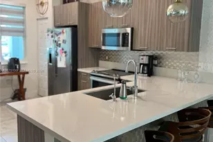 6421 NW 102nd Path, Doral, FL 33178 - Photo 4