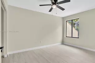 8813 Paradise Ct, Tamarac, FL 33321 - Photo 16
