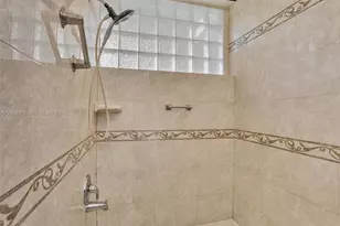 8813 Paradise Ct, Tamarac, FL 33321 - Photo 26