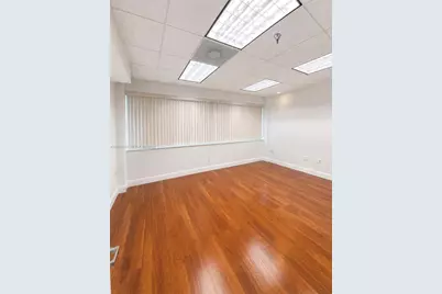 2250 NW 102nd Pl, Doral, FL 33172 - Photo 6