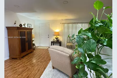 303 Burgundy G 303 Burgundy G #303, Delray Beach, FL 33484 - Photo 10