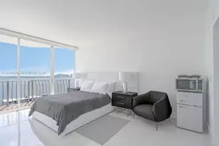 7601 E Treasure Dr, North Bay Village, FL 33141 - Photo 18