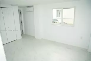 1640 NE 172nd St, North Miami Beach, FL 33162 - Photo 8