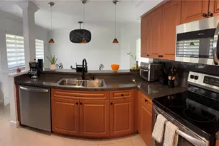 6305 Gage Pl, Miami Lakes, FL 33014 - Photo 8