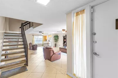 1231 W Fairway Rd, Pembroke Pines, FL 33026 - Photo 2