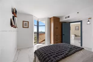 1000 W Island Blvd, Aventura, FL 33160 - Photo 22