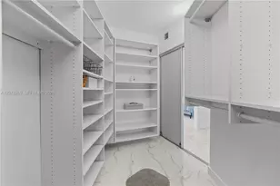 1000 W Island Blvd, Aventura, FL 33160 - Photo 26