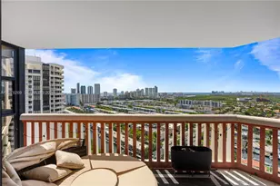 1000 W Island Blvd, Aventura, FL 33160 - Photo 26