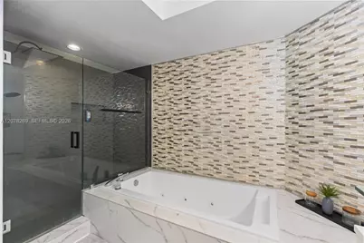 1000 W Island Blvd #2803, Aventura, FL 33160 - Photo 56