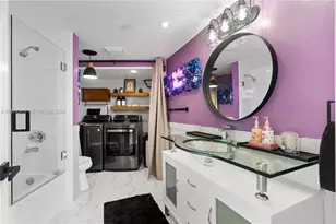 1000 W Island Blvd, Aventura, FL 33160 - Photo 40