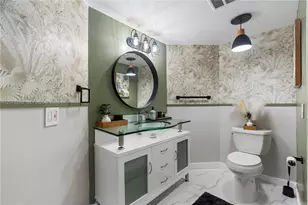 1000 W Island Blvd, Aventura, FL 33160 - Photo 24