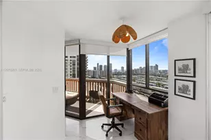1000 W Island Blvd, Aventura, FL 33160 - Photo 12