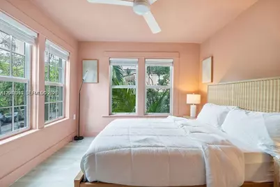 22 NE 44th St #0, Miami, FL 33137 - Photo 32