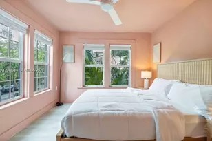22 NE 44th St, Miami, FL 33137 - Photo 32