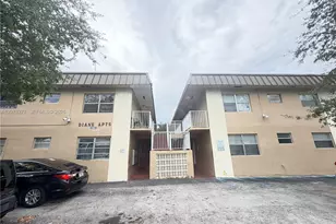 16118 NE 21st Ave, North Miami Beach, FL 33162 - Photo 2