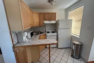 300 Sunset Dr, Fort Lauderdale, FL 33301 - Photo 4