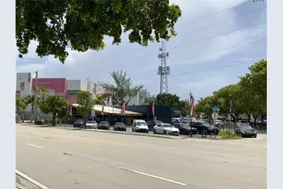 15551 W Dixie Hwy, North Miami Beach, FL 33162 - Photo 4