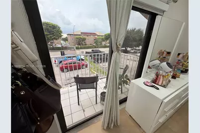 5935 W 26th Ave #204, Hialeah, FL 33016 - Photo 14
