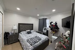 5935 W 26th Ave, Hialeah, FL 33016 - Photo 22