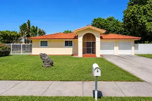 6450 SW 102nd Ave, Miami, FL 33173 - Photo 2