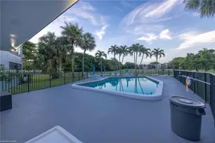 8002 Lagos De Campo Blvd, Tamarac, FL 33321 - Photo 6
