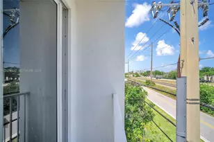 2651 NE 212th Terrace, Miami, FL 33180 - Photo 18