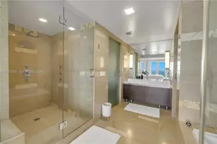 3739 Collins Ave, Miami Beach, FL 33140 - Photo 12