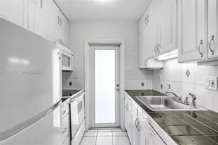 255 Sunrise Dr, Key Biscayne, FL 33149 - Photo 6