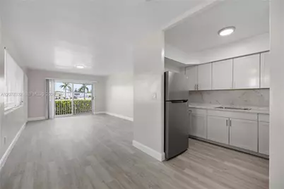 1979 N Glades Dr #04, North Miami Beach, FL 33162 - Photo 1