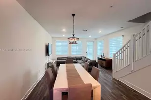 10229 NW 64th Terrace, Doral, FL 33178 - Photo 12