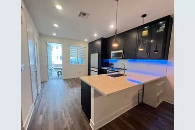10229 NW 64th Ter #101, Doral, FL 33178 - Photo 6