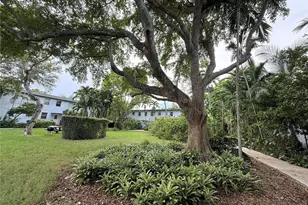 5665 SW 80th St, Miami, FL 33143 - Photo 16